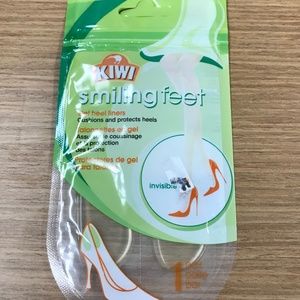 NWOT Kiwi Smiling Feet Gel Heel Liners